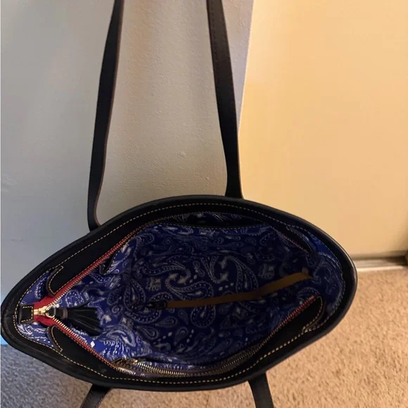 Dooney & Bourke black Leather Tote for horse Lovers Rare - Picture 4 of 5